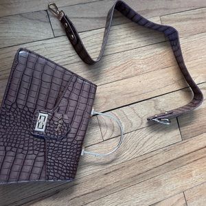 Shydiva brown alligator bag.